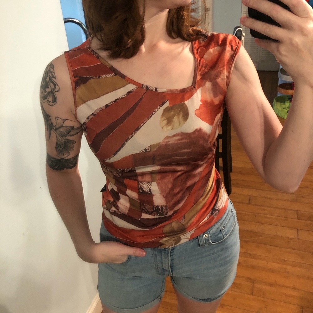 Y2k xoxo Orange and brown floral top